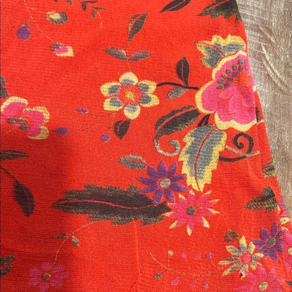 Vivienne Tam Vintage Red Floral Mesh Knee-Length Skirt - Picture 3 of 4